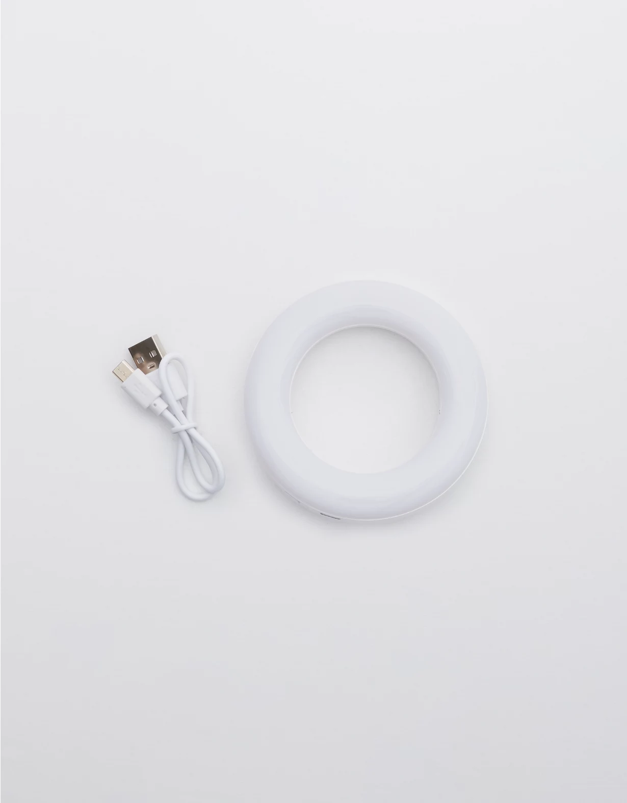 Aerie Dan Andora Selfie Ring Light 1 Aerie Dan Andora Selfie Ring Light