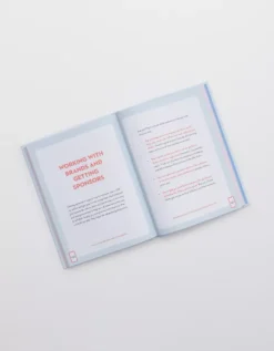 Aerie The Young Influencer's Handbook -Outlet Aerie Chic Store 5498 7617 610 d1